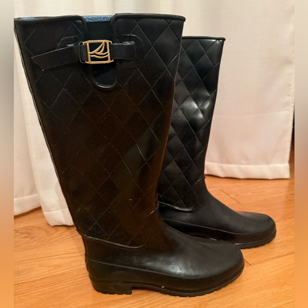 Sperry Black Quilted Winter & Rain Boots